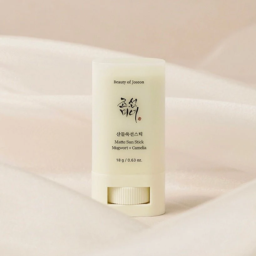 بيوتي اوف جوسيون واقي شمس ستك - 18غرام | Beauty Of Joseon Matte Sun Stick Mugwort+Camelia SPF50 PA++++ - Image 3