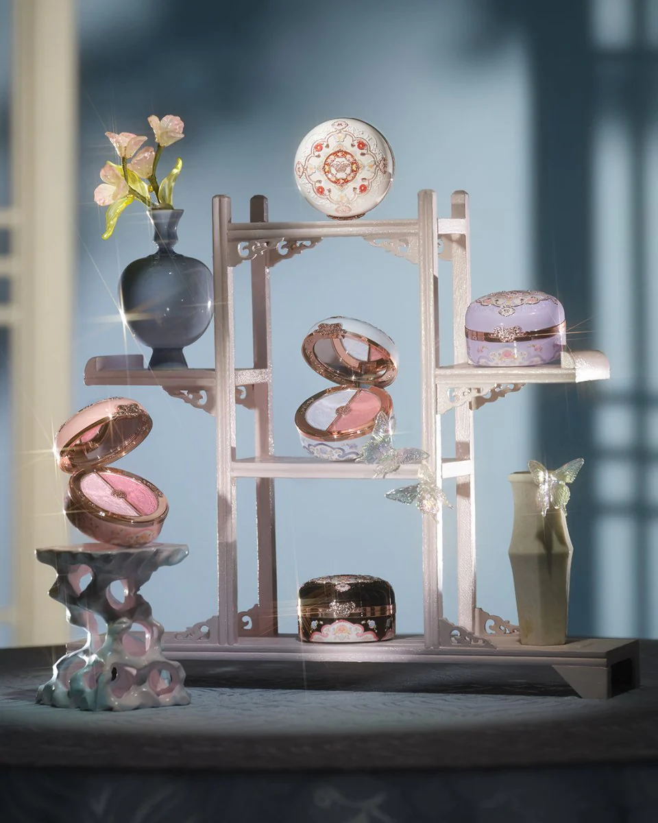 بلشر بترفلاي بيروود فلاور نوز | Flower knows Butterfly Cloud Collar Rouge Box Highlighting & Blush Duo  Powder PearWood - Image 7