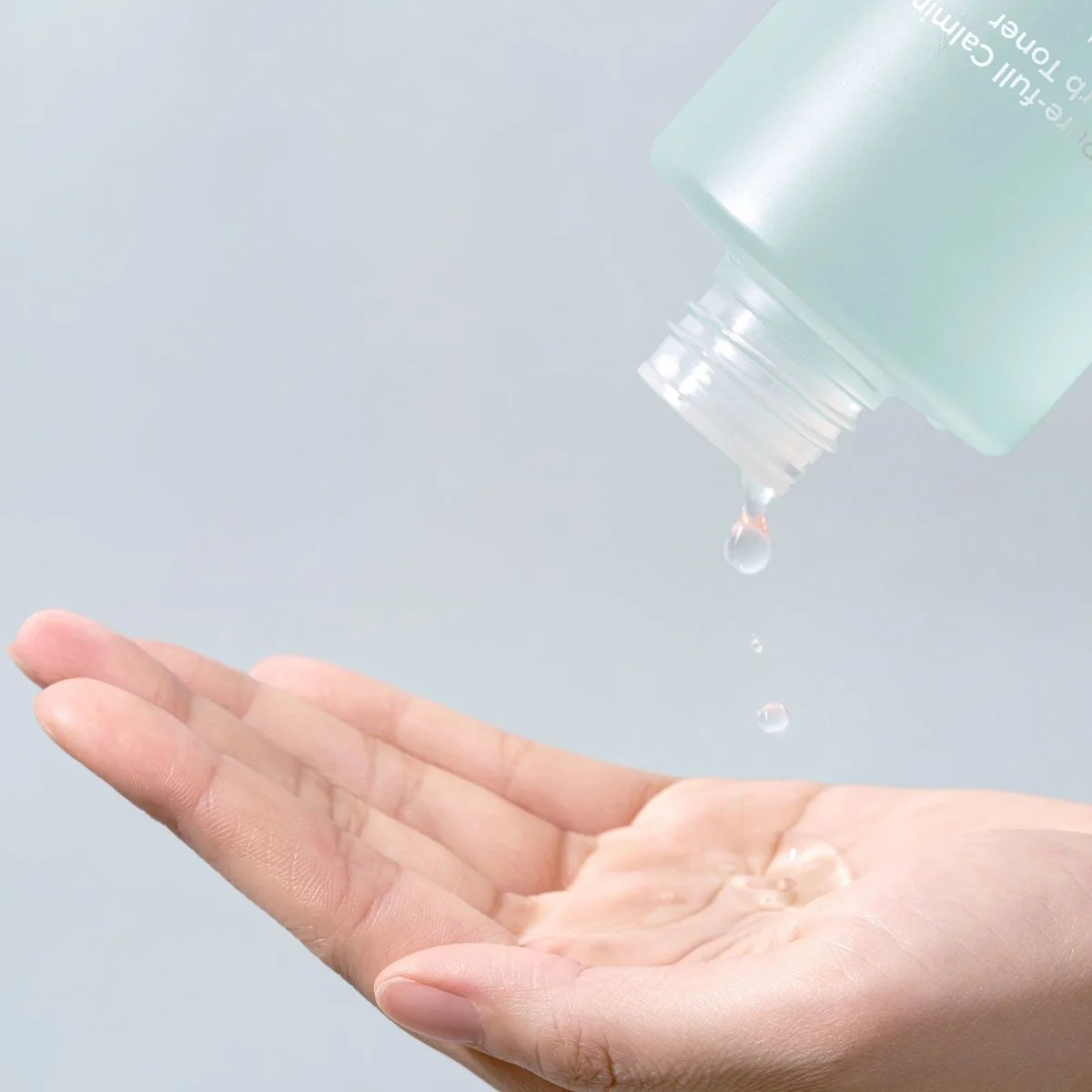 تونر الاعشاب المهدئ نمبوزين - 300مل | Numbuzin No.1 Pure-Full Calming Herb Toner - Image 3