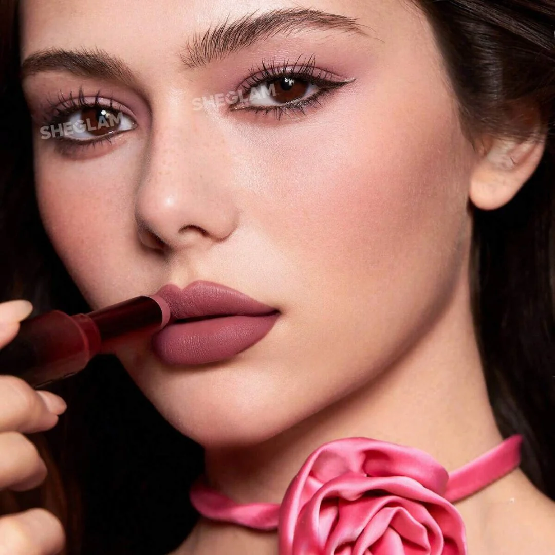 احمر شفاه مات امبر روز شيكلام - 2.7غرام | Sheglam Ember Rose Long Lasting Matte Lipstick - Image 4